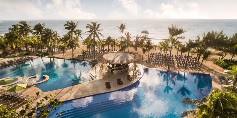 The Fives Infinity pool1