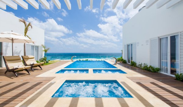 Infinty Pool Nuup Spa