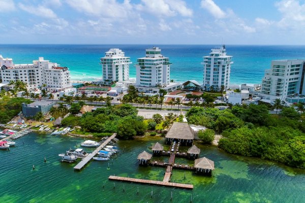 Oleo Cancun Playa view from the lagoon