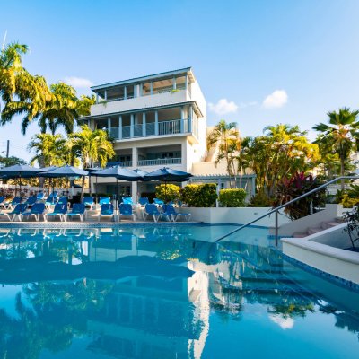 SAV SIGNATURE SHOT 3